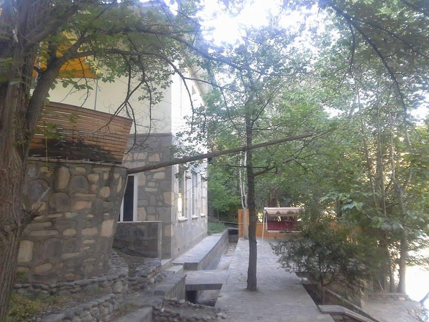 Park-Hotel Khoren'S Lake Areni Екстериор снимка