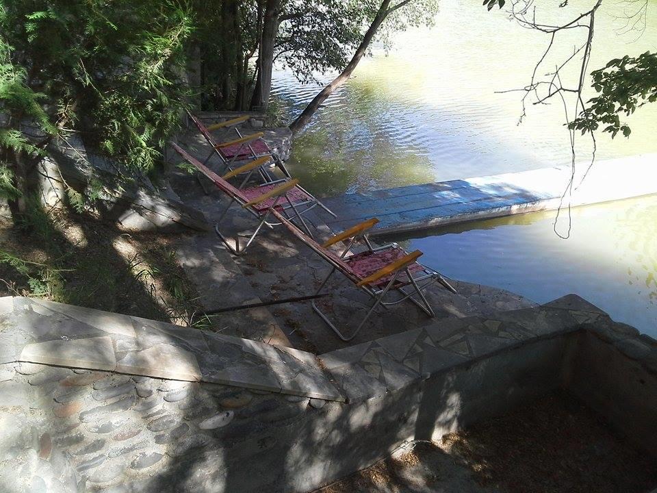 Park-Hotel Khoren'S Lake Areni Екстериор снимка