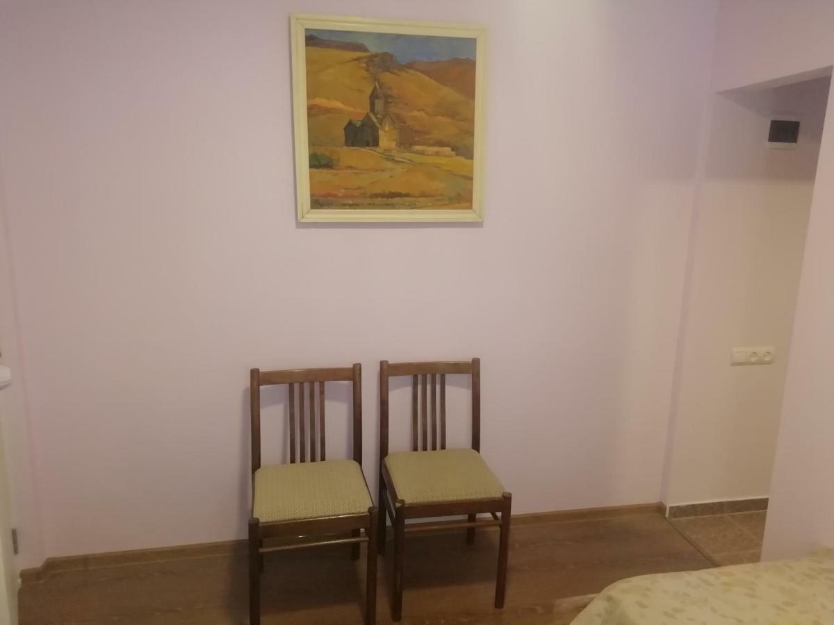 Park-Hotel Khoren'S Lake Areni Екстериор снимка