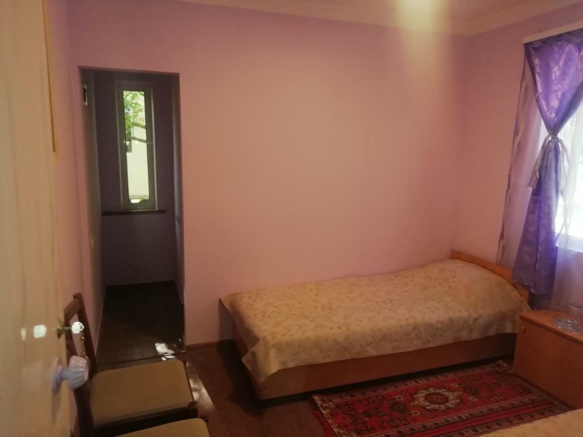 Park-Hotel Khoren'S Lake Areni Екстериор снимка